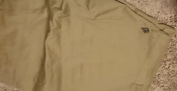 Shorts - Picture 5 of 8